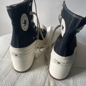 🎄’Tis The Season Sale🌲Unisex ⭐️Converse Chuck Taylor Black & Off-White Platform